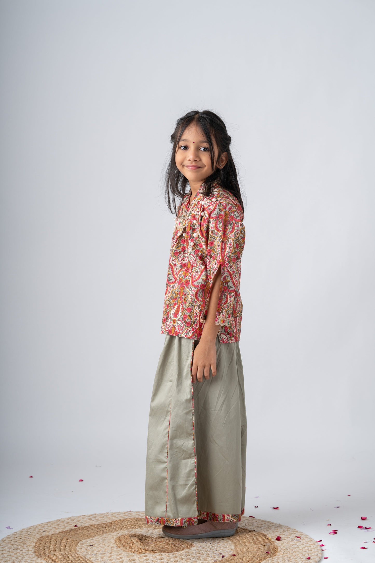 Elegant Girls Floral Printed Kurta with Palazzo Set β Festive Ethnic Wear for Kids