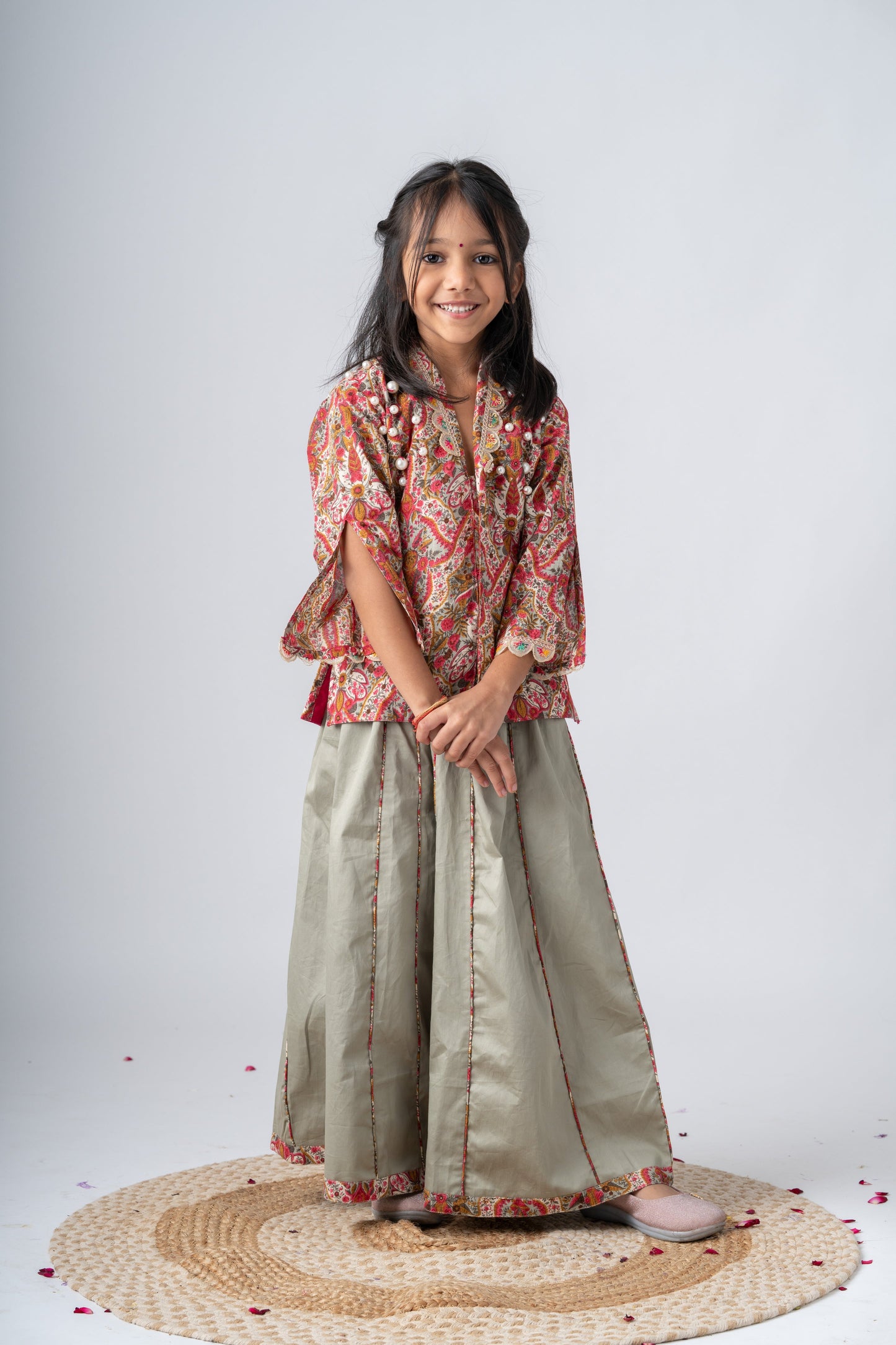 Elegant Girls Floral Printed Kurta with Palazzo Set – Festive Ethnic Wear for Kids